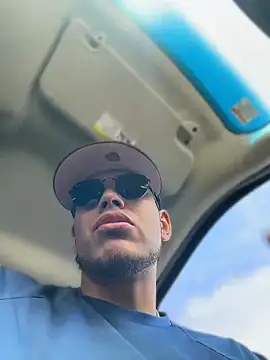 StrokingDaddy4 online show from April 13, 8:20 pm