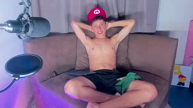 elfernh online show from September 26, 4:54 am