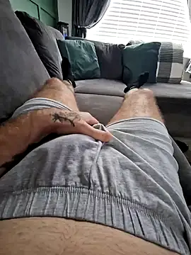 Snapshot of Mikeh609 chatting on October 7, 10:41 am Mikeh609 online show from October 7, 10:41 am