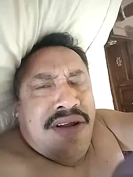 Snapshot of andreustoreto chatting on September 11, 9:03 pm andreustoreto online show from September 11, 9:03 pm