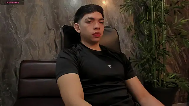 Eryonbradley online show from March 11, 11:28 am