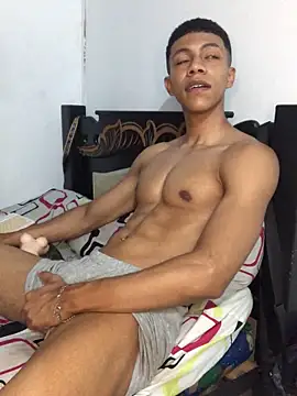 RickyEbony online show from March 19, 1:09 am