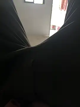 Snapshot of NoddingScorpion chatting on October 3, 12:10 pm NoddingScorpion online show from October 3, 12:10 pm