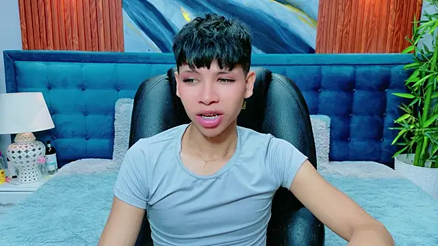 dilan 911 online show from March 28, 7:03 pm