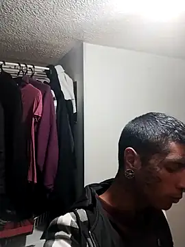 Snapshot of black_firex chatting on October 20, 11:30 pm black firex online show from October 20, 11:30 pm