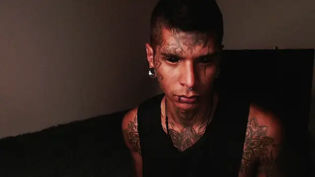 Snapshot of black_firex chatting on October 9, 10:58 pm black firex online show from October 9, 10:58 pm