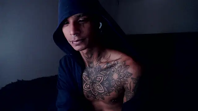 Snapshot of black_firex chatting on September 21, 9:26 pm black firex online show from September 21, 9:26 pm