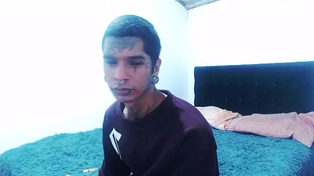 Snapshot of black_firex chatting on September 8, 4:17 pm black firex online show from September 8, 4:17 pm