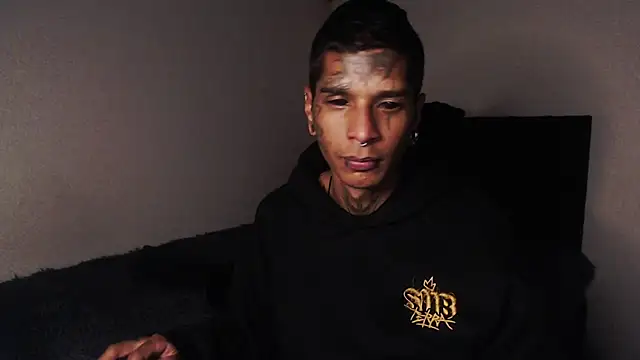 Snapshot of black_firex chatting on October 15, 11:34 pm black firex online show from October 15, 11:34 pm