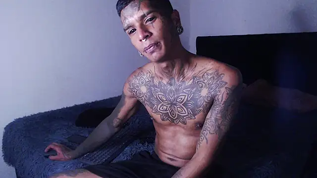 Snapshot of black_firex chatting on September 19, 5:02 pm black firex online show from September 19, 5:02 pm