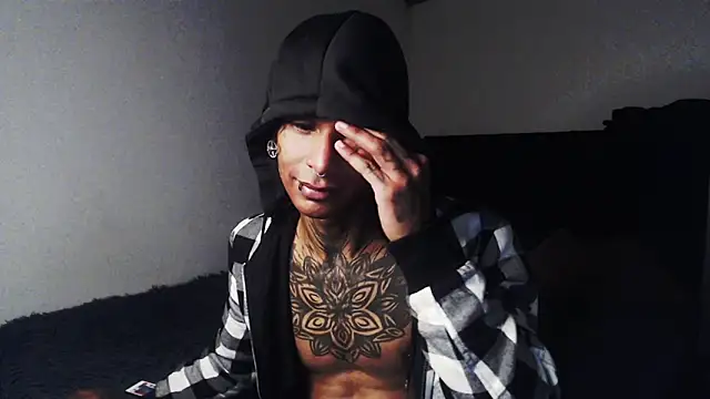 Snapshot of black_firex chatting on September 23, 11:26 pm black firex online show from September 23, 11:26 pm