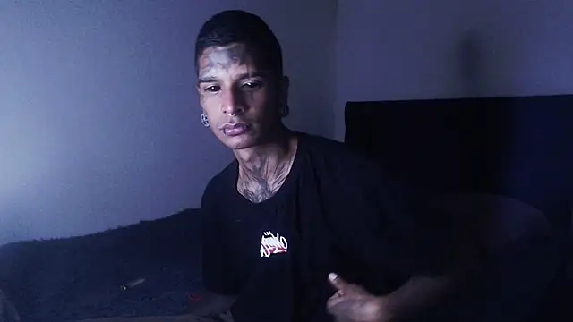 Snapshot of black_firex chatting on September 22, 11:15 pm black firex online show from September 22, 11:15 pm