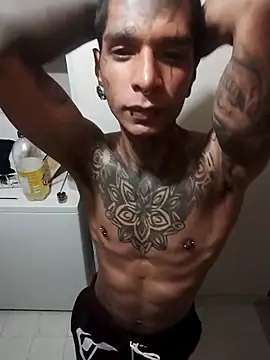 Snapshot of black_firex chatting on October 24, 2:46 am black firex online show from October 24, 2:46 am