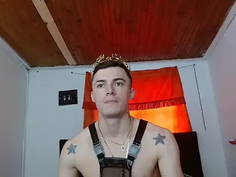 Snapshot of Ken_bigcock77 chatting on October 24, 4:31 pm Ken bigcock77 online show from October 24, 4:31 pm