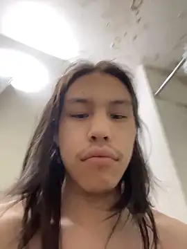 heytherepeoples717 online show from May 29, 7:07 am