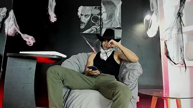 jett savage online show from October 30, 1:23 pm