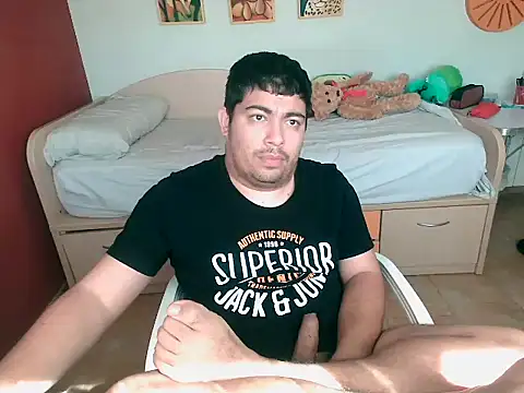 Snapshot of Martigato3 chatting on September 19, 1:33 pm Martigato3 online show from September 19, 1:33 pm