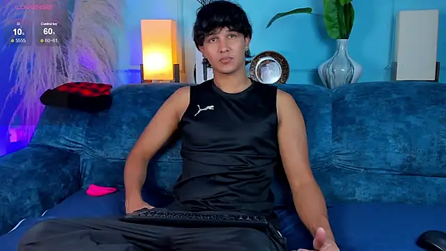 Leo Savage  online show from December 19, 3:47 am