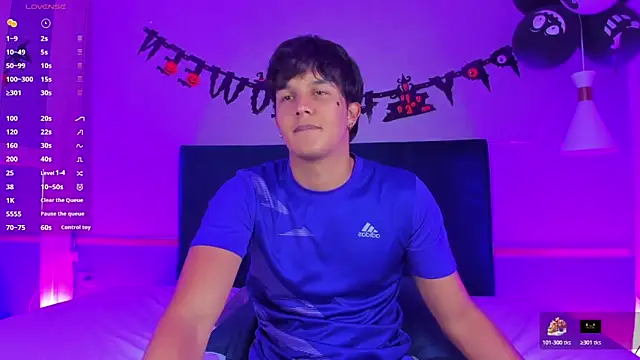 Snapshot of Leo_Savage_ chatting on October 26, 4:14 am Leo Savage  online show from October 26, 4:14 am