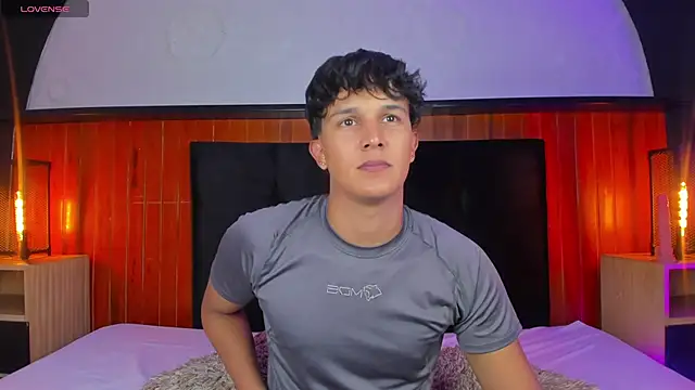 Snapshot of Leo_Savage_ chatting on September 22, 7:57 pm Leo Savage  online show from September 22, 7:57 pm