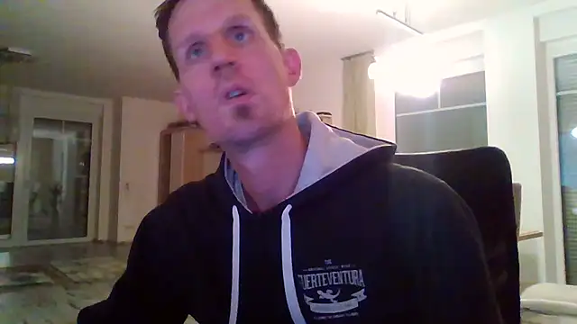 Snapshot of Trockenbau chatting on September 27, 2:59 pm Trockenbau online show from September 27, 2:59 pm