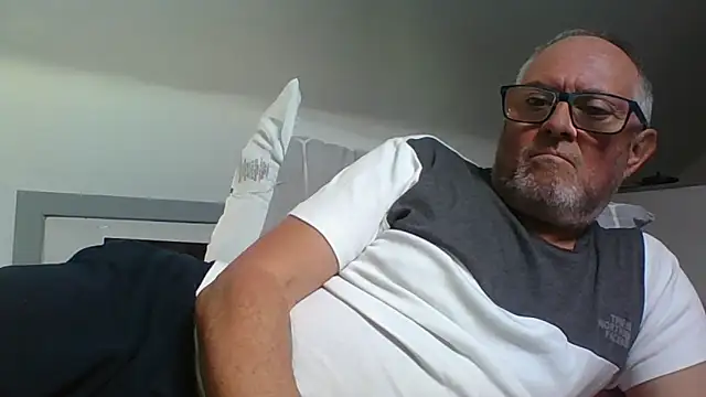 naughtygrandad1 online show from April 8, 3:43 pm