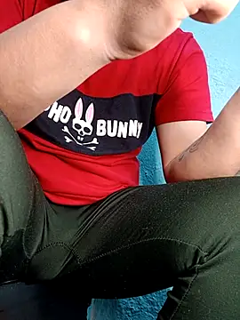 fboycdjuaez online show from March 10, 10:38 pm