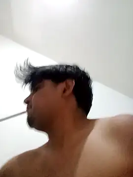 ElBufalo4l online show from December 2, 12:25 am