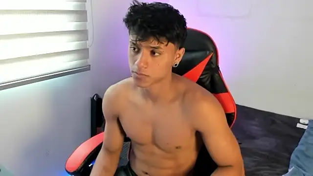 ZYZZ1312 online show from June 5, 6:14 pm
