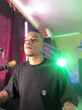 AlphaMasterXxx online show from January 17, 8:44 pm