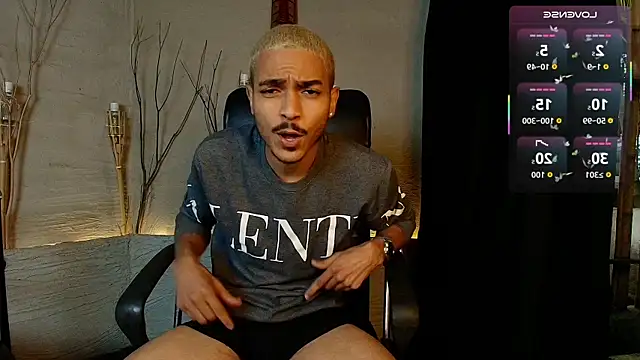 Snapshot of MarcusRain_ chatting on October 15, 7:43 pm MarcusRain  online show from October 15, 7:43 pm