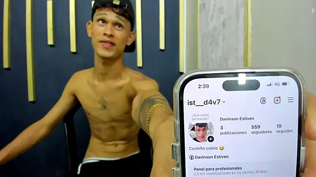 Snapshot of Just_D4v7 chatting on September 17, 7:37 pm Just D4v7 online show from September 17, 7:37 pm