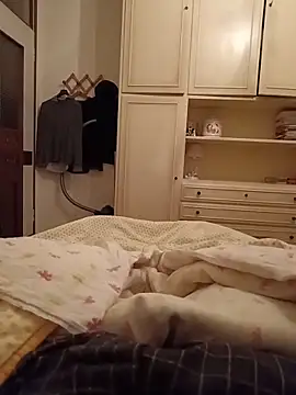 Empi19cm online show from April 16, 1:05 am