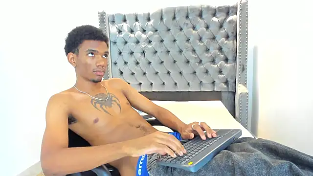 nero reyd online show from April 9, 7:31 pm