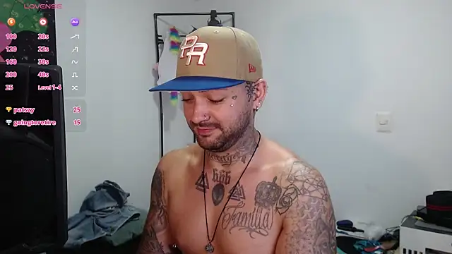 nicolastorres99 online show from December 23, 4:21 am