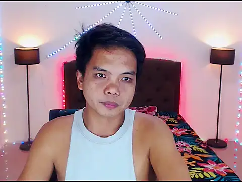 XExtraServiceManX online show from February 21, 2:40 pm