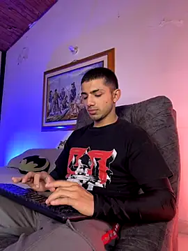 ArturoCardona  online show from November 17, 4:43 pm