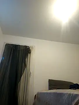 Snapshot of SexSavrem06 chatting on October 28, 1:30 am SexSavrem06 online show from October 28, 1:30 am