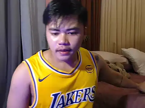 hot emman online show from March 12, 6:15 pm