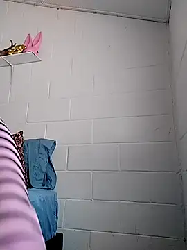 oxxy jean online show from February 28, 1:43 pm