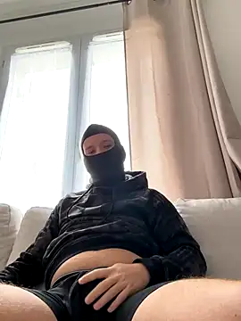 HommeSecret- online show from September 27, 12:03 pm