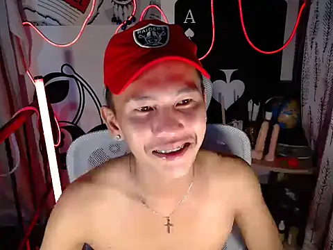 RalfAsian25 online show from February 11, 5:29 pm