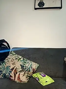 Enzo-wolf33 online show from October 10, 3:33 am