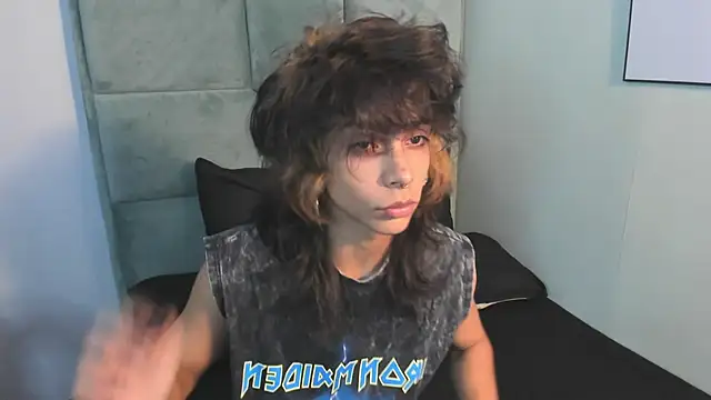 Snapshot of Dereck_Manson chatting on October 24, 11:56 am Dereck Manson online show from October 24, 11:56 am