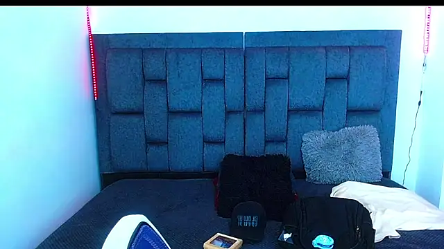 dirty model online show from September 26, 7:39 am