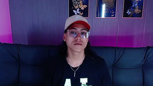 dirty model online show from February 16, 9:46 pm