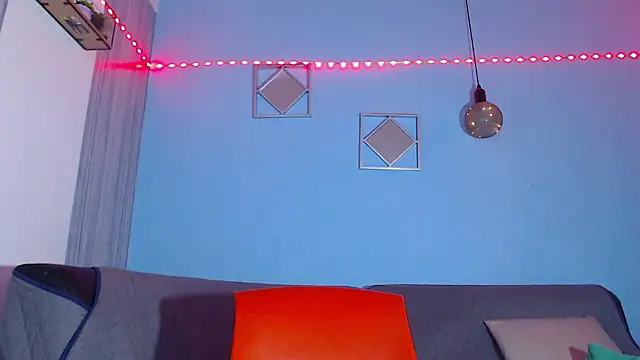 eebony stallion online show from March 5, 3:14 am