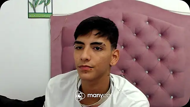 SkyAndSeth online show from September 24, 4:23 am