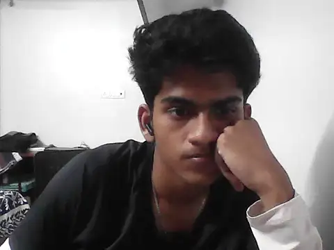 Snapshot of kjohn20 chatting on October 1, 8:24 pm kjohn20 online show from October 1, 8:24 pm