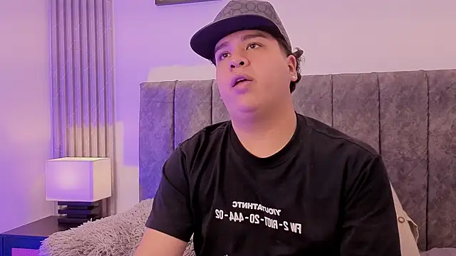 Naim Bennetsex online show from September 19, 5:35 pm